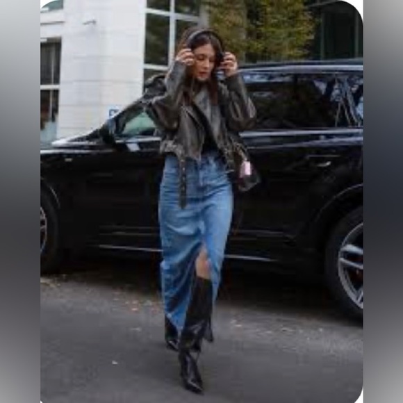 All-Year-Round Must-Have JEAN, DENIM SKIRT!High-Waist Front-Slit, Classic Skirt! - Picture 16 of 16